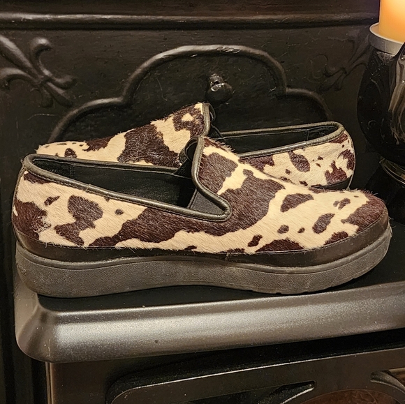 Donald J Pliner Mickey Calf Hair Slim Loafers, Size 6 - Picture 5 of 8